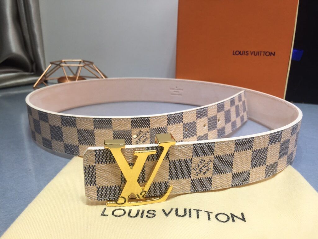 LV cintura