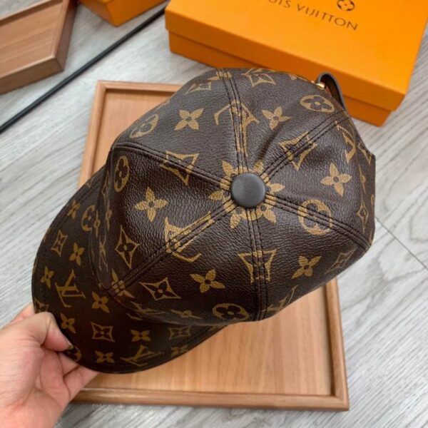 LV caps