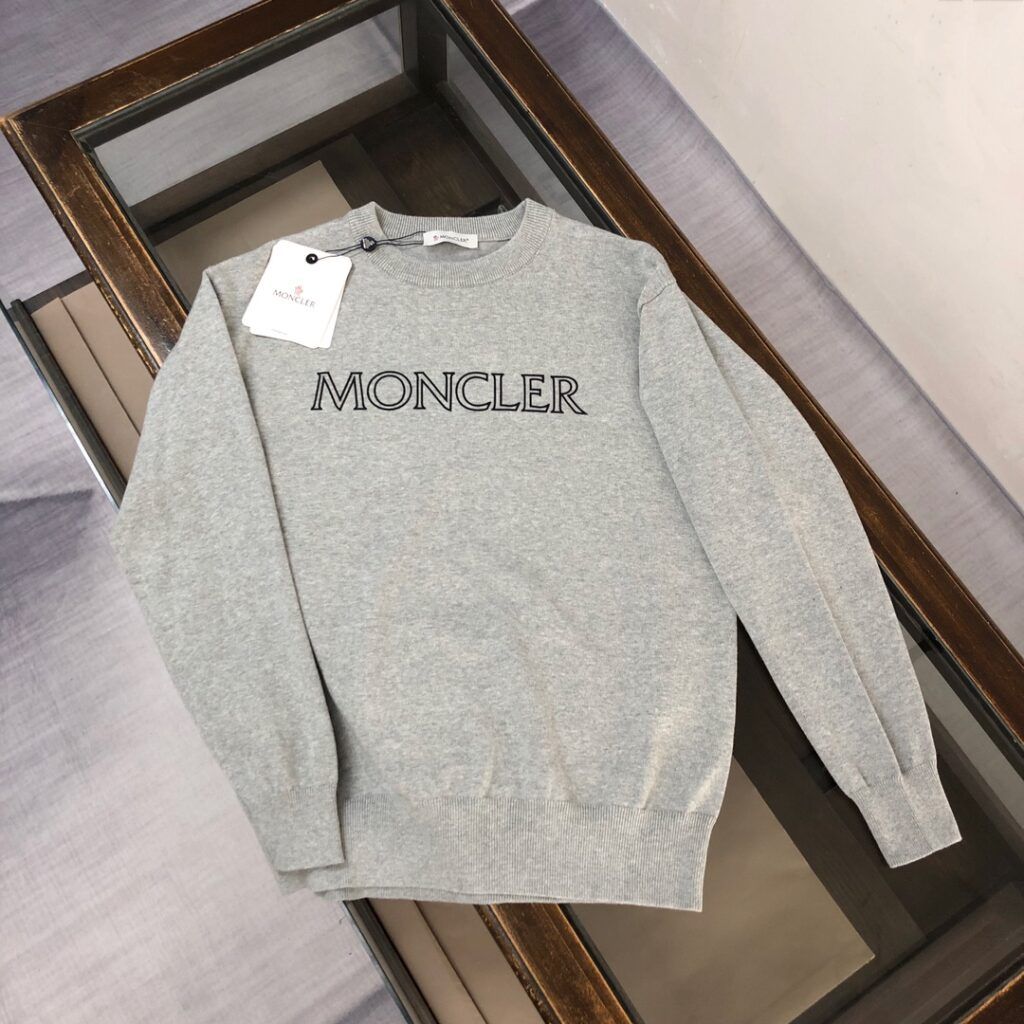 MON Sweatshirt