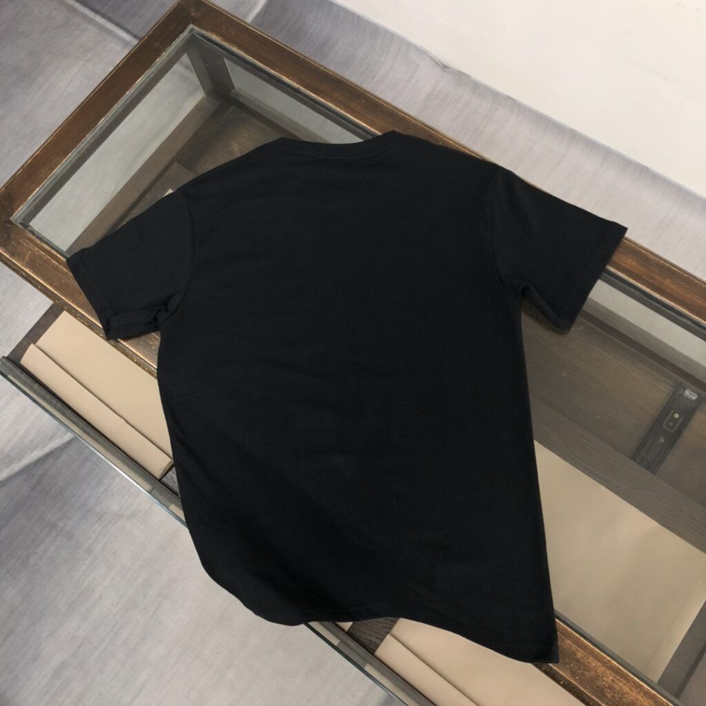 MON T-Shirt