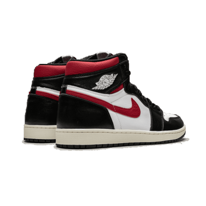 BLACK GYM RED