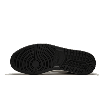 BLACK GYM RED