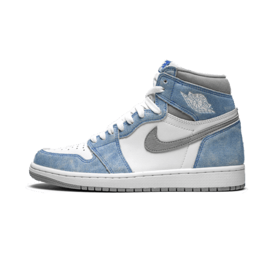 HYPER ROYAL