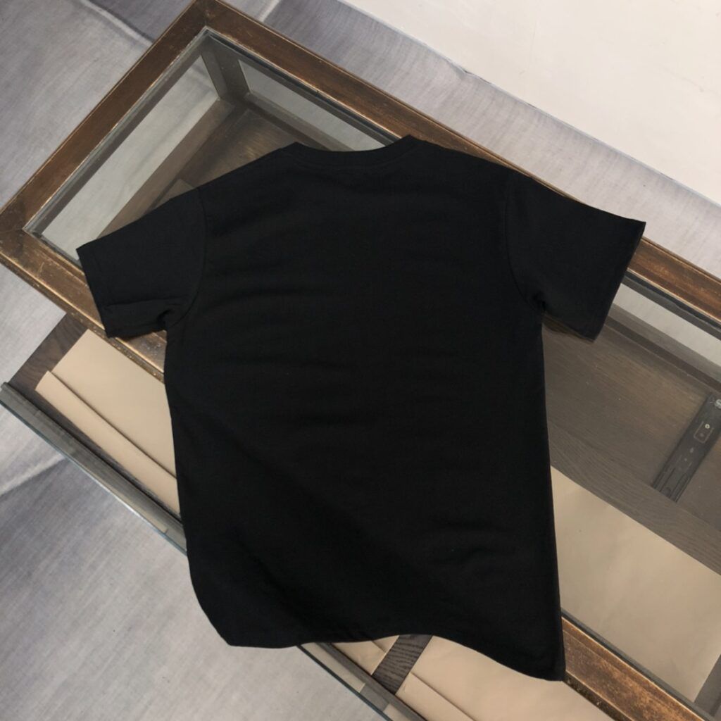 MON T-Shirt